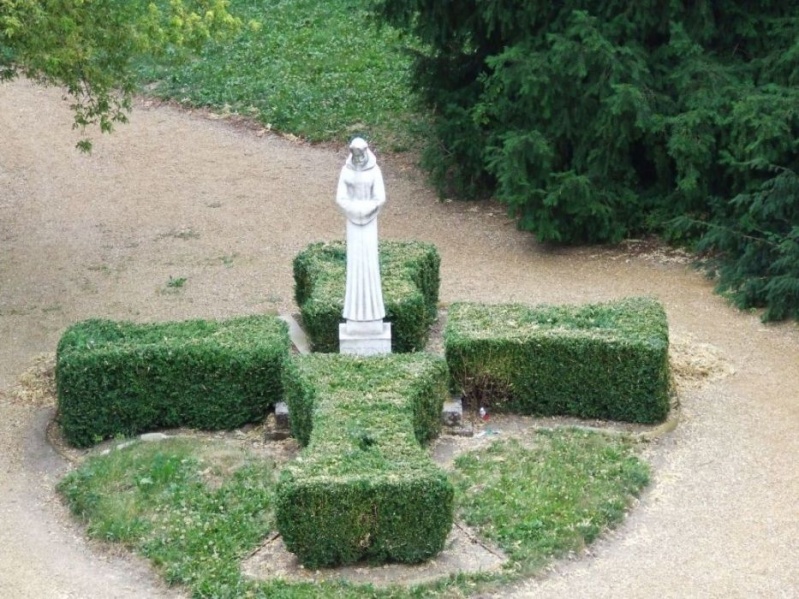 Fájl:Szent bernat szobor.jpg