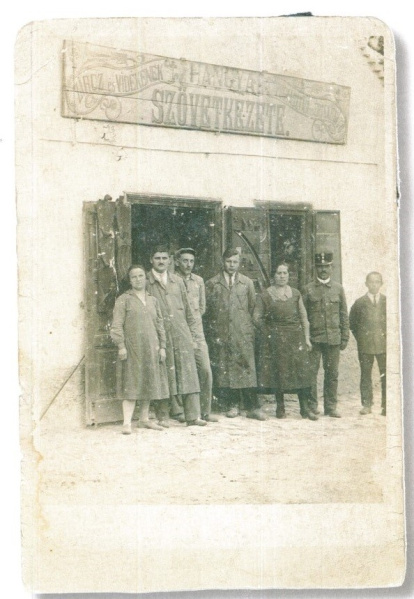 Fájl:Hangya Szövetkezet Zircen.jpg