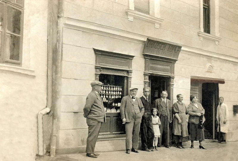 Fájl:A Droksch bolt 1935-ben.jpg