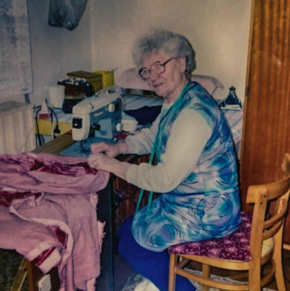 Fájl:Manninger Rózsi (Békefiné).jpg