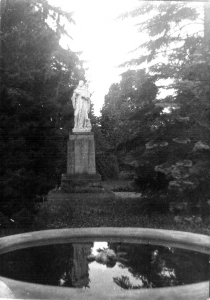 Fájl:Szent bernat szobor2.jpg