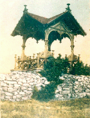 Ovari messzelato02.gif